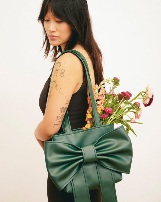 Caitlin Snell | Market Bag | Leather | Vinyl | Bow Bag | Handmade | Ethical Fashion | Sustainable Fashion | Gift | New Zealand Made | Small Business | Natural Fibre | Durable | Chic | Hair Accessory | Slow Fashion