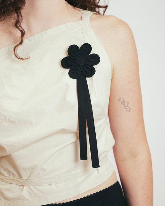 Flower Pin | Black