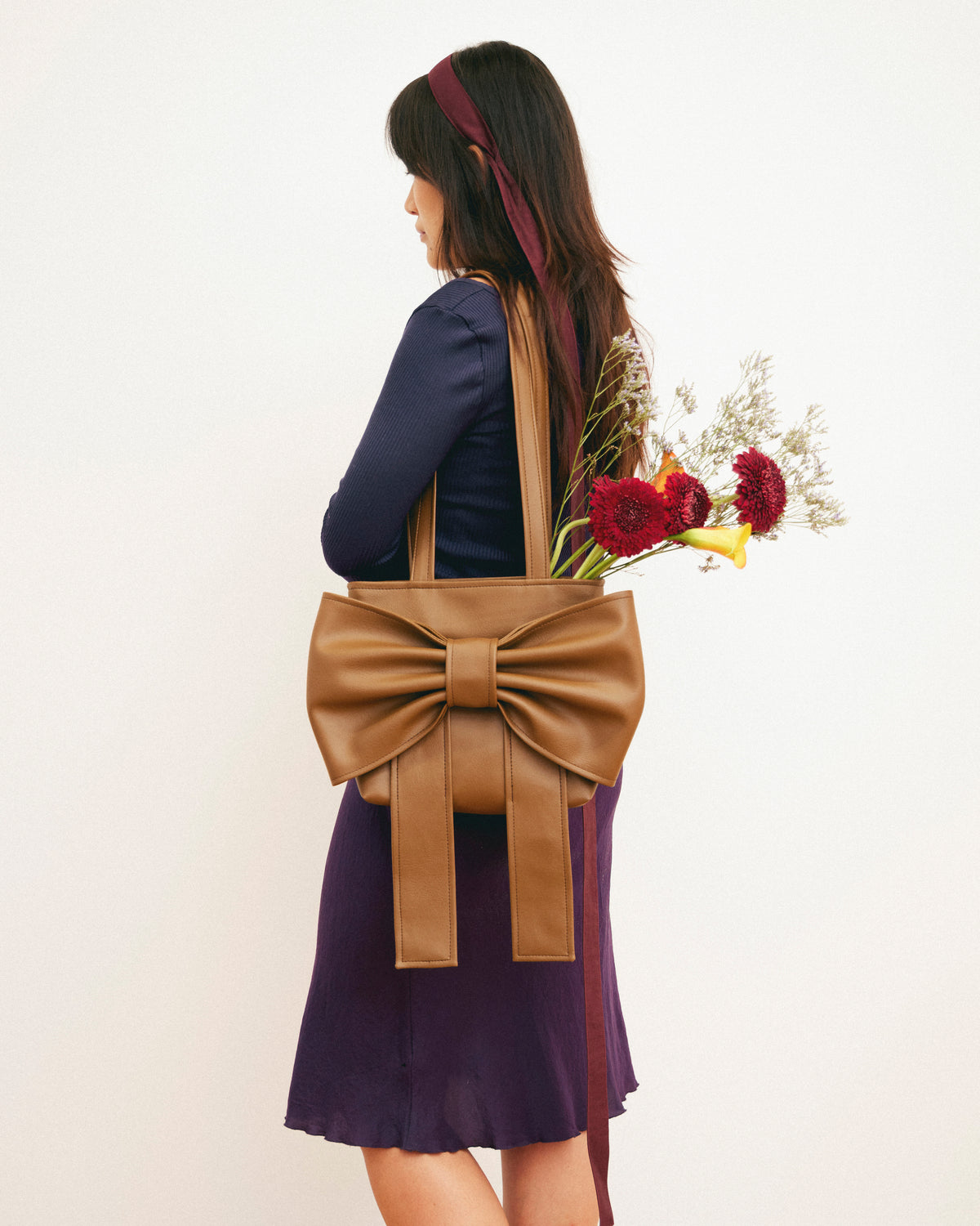 Caitlin Snell | Market Bag | Leather | Vinyl | Bow Bag | Handmade | Ethical Fashion | Sustainable Fashion | Gift | New Zealand Made | Small Business | Natural Fibre | Durable | Chic | Hair Accessory | Slow Fashion 
