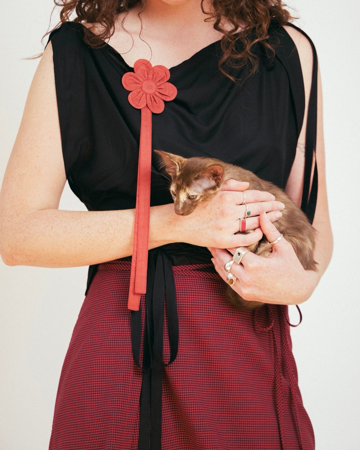 Flower Pin | Burnt Red